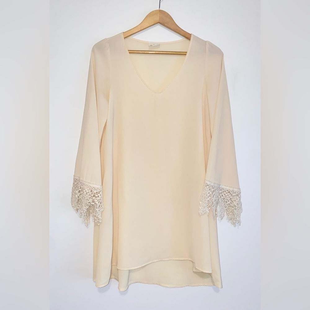 Crochet Sleeve Chiffon Dress